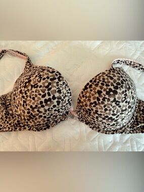 Victoria's Secret Body by Victoria Push up bra